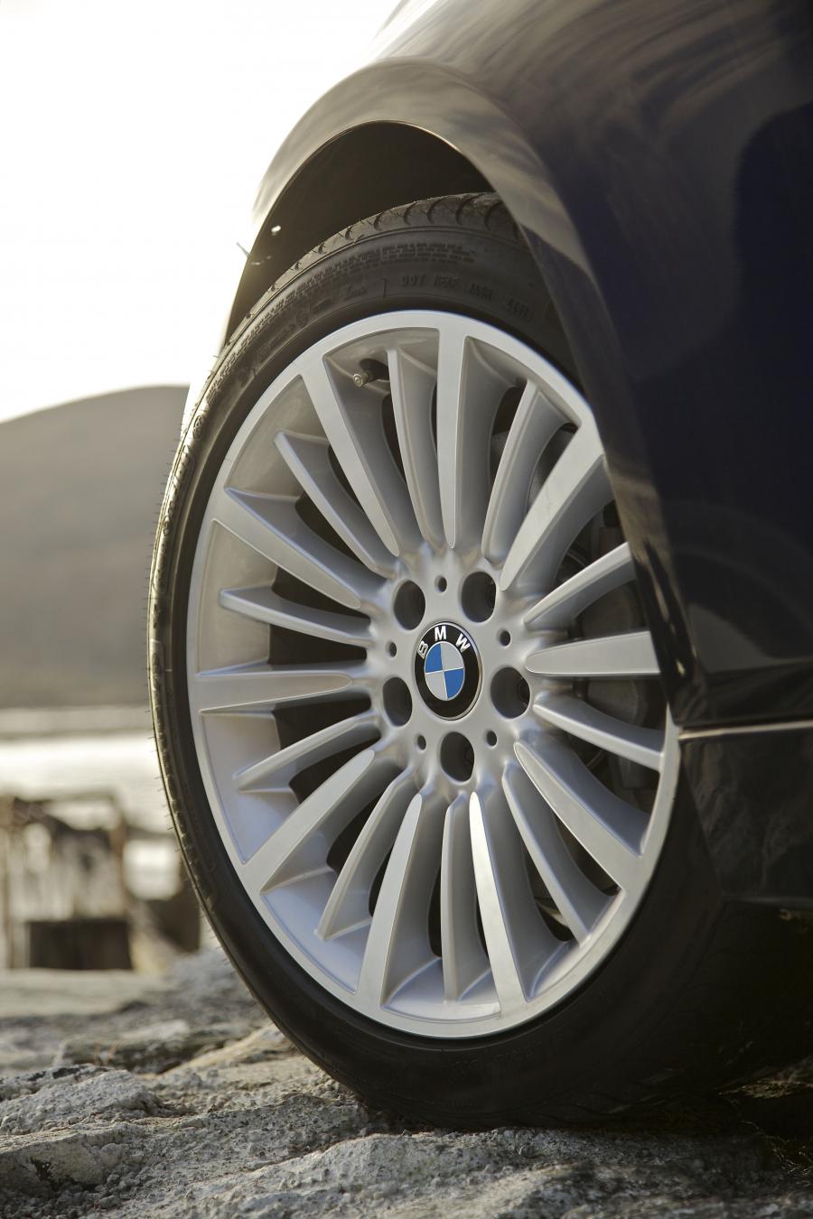  BMW 335iLuxury 2012 года  (UK) (фото 7 из 33)